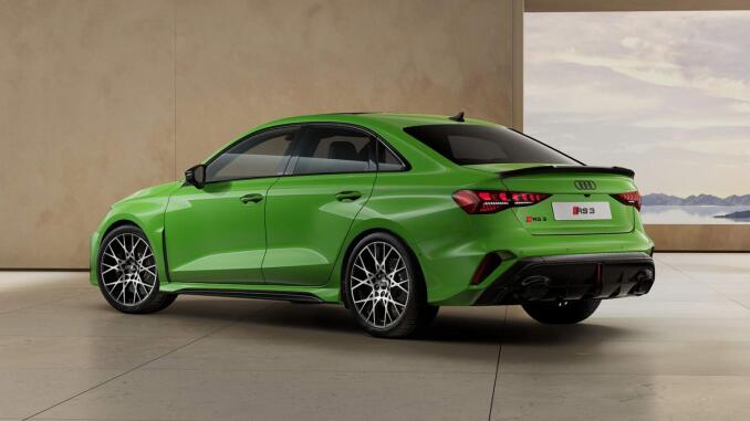 Audi RS3 RS 3 TFSI Qtro 400 Carbon Vorsprung 4dr S Tronic Petrol Saloon - Image 4